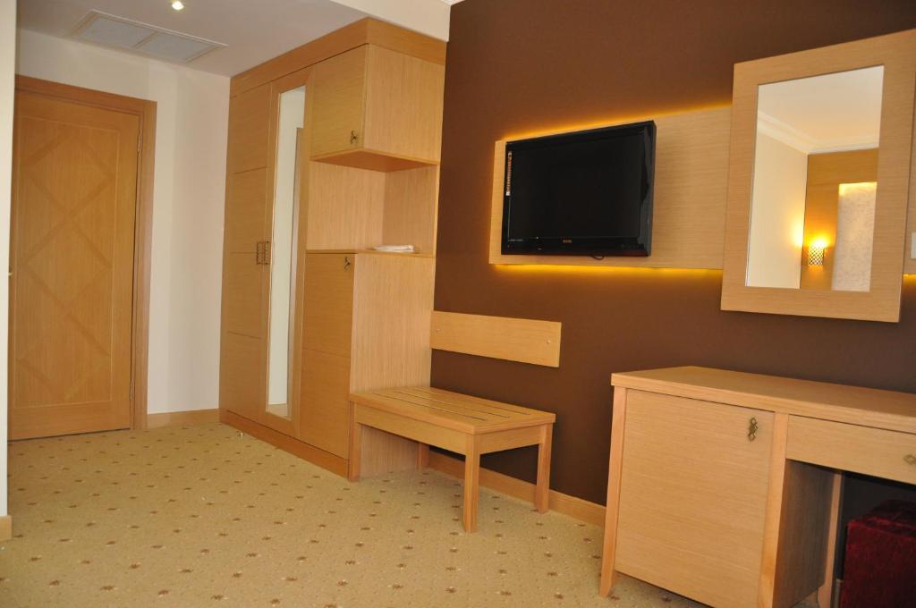 Gebze Palas Hotel エクステリア 写真